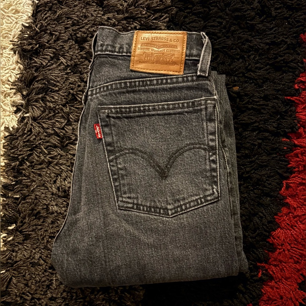 Levi's Wedgie Straight Jean